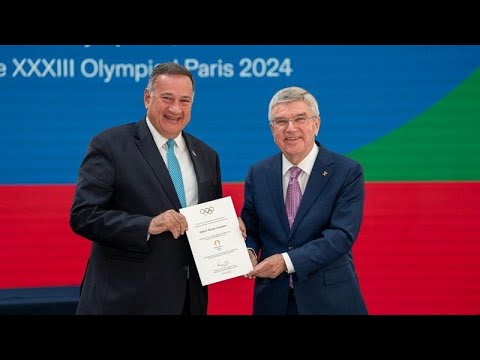 Παρίσι 2024: Παρέλαβε η Ελλάδα την πρόσκληση για τους Ολυμπιακούς Αγώνες έναν χρόνο πριν την έναρξη