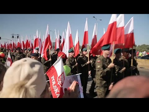 Πολωνία: Άμυνα και πόλωση κυριαρχούν στην προεκλογική ατζέντα