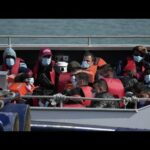 Μάγχη: Βυθίστηκε σκάφος με μετανάστες – Tουλάχιστον έξι νεκροί
