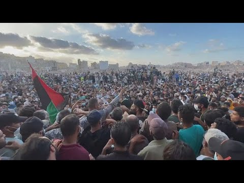 Λιβύη: Οργισμένες διαδηλώσεις στην Ντέρνα μετά τις φονικές πλημμύρες…