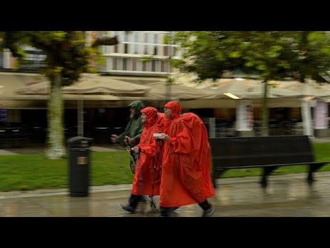 «Μείνετε στα σπίτια σας»: Συναγερμός για κατακλυσμιαίες βροχοπτώσεις στη Μαδρίτη