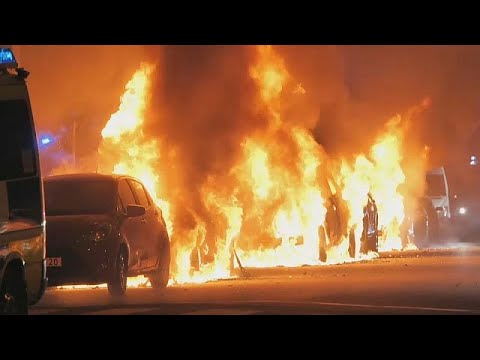 Ταραχές στο Μάλμε της Σουηδίας - Πρόσφυγας έκαψε σελίδες του κορανίου…