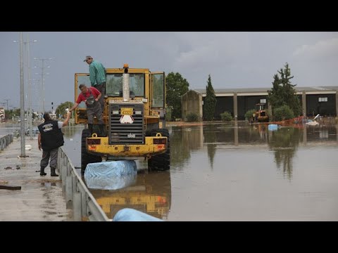 Ελλάδα-πλημμύρες: Παραμένουν τα προβλήματα από την κακοκαιρία