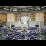 Γερμανία: «Εν μέρει αντισυνταγματική» η αναθεώρηση του εκλογικού νόμου σύμφωνα με τη δικαιοσύνη