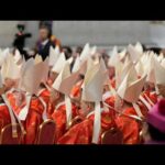 ΑΠΕΥΘΕΙΑΣ: Συνεδριάζουν οι Καρδινάλιοι για να επιλέξουν τον διάδοχο του Πάπα Φραγκίσκου