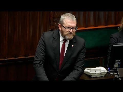 Έλεγχος γεγονότων: Όχι, το Ευρωπαϊκό Κοινοβούλιο δεν «φίμωσε» Πολωνό ευρωβουλευτή για τις...