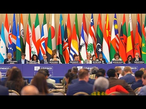 Το Ουζμπεκιστάν παρουσιάζει πρωτοβουλίες για εκπαίδευση και ΤΝ σε διάσκεψη της UNESCO στη Σαμαρκάνδη