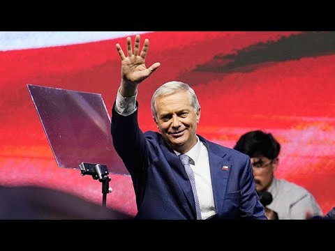 Χιλή - Επιστροφή της ακροδεξιάς: Με πορτρέτα του Πινοσέτ πανηγύρισαν τη νίκη Καστ στις...