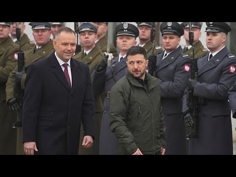 Συγκρατημένη αισιοδοξία Ζελένσκι για τις ειρηνευτικές συνομιλίες υπό τις ΗΠΑ