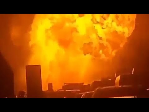 Ιταλία: Πύρινος εφιάλτης σε αυτοκινητόδρομο - βυτιοφόρο φορτωμένο με υγραέριο εκρήγνυται κοντά...