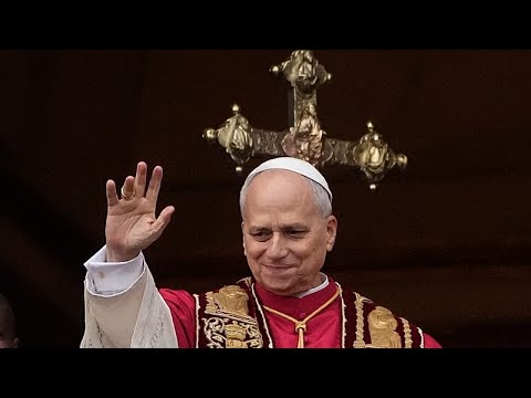 Ο Πάπας Λέων ΙΔ΄ αναβιώνει την παράδοση με πολύγλωσσο χριστουγεννιάτικο μήνυμα