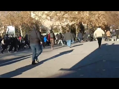 Ιράν: Να ακουστούν τα αιτήματα των διαδηλωτών λέει ο Πεζεσκιάν - Η ασυνήθιστη ανάρτηση της Μοσάντ