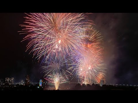 2026: Ο πλανήτης υποδέχεται την νέα χρονιά με ελπίδα και προσμονή