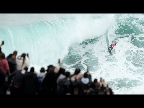 Κύματα άνω των 20 μέτρων αναμένονται στη Ναζαρέ της Πορτογαλίας