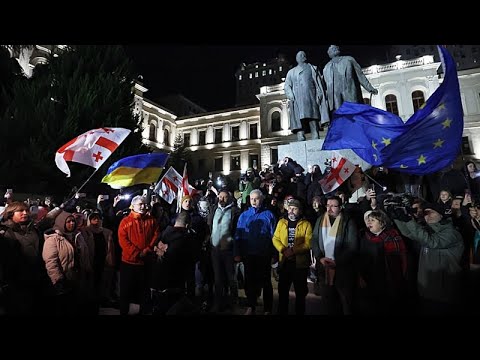 Η Γεωργία γιορτάζει τα ορθόδοξα Χριστούγεννα εν μέσω συνεχιζόμενων διαδηλώσεων υπέρ της ΕΕ