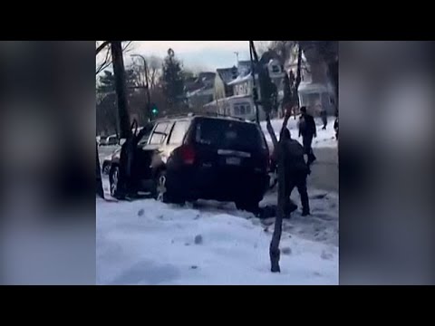 ΗΠΑ: Πυροβολισμοί της ICE στη Μινεάπολη καταγράφηκαν σε βίντεο