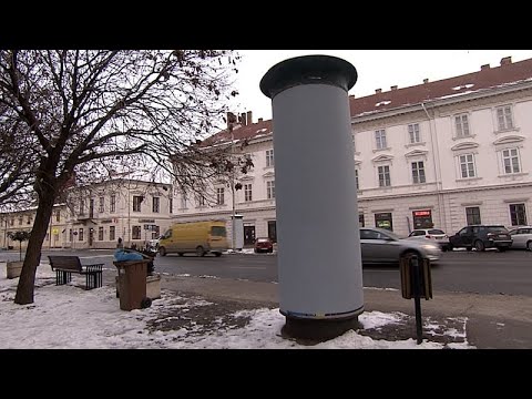 Ουγγαρία: Δήμος Μοσονμαγιαροβάρ κατά Όρμπαν- Κατέβασαν τις εμπρηστικές αφίσες