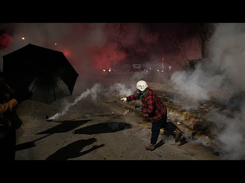 ΗΠΑ: Ξέσπασαν διαδηλώσεις στη Μινεάπολις αφού πράκτορες της ICE πυροβόλησαν άνδρα στο πόδι