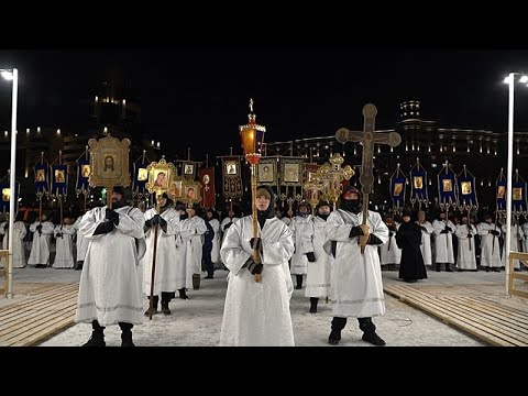 Η Αστάνα γιορτάζει τα Θεοφάνια με βουτιές σε παγωμένα νερά