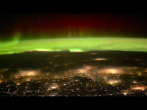 Ρώσος κοσμοναύτης βιντεοσκοπεί το Βόρειο Σέλας πάνω από τη Γη