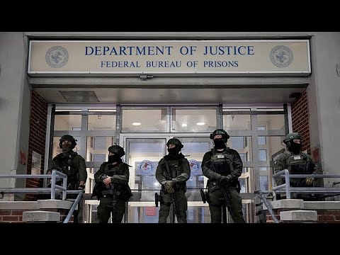 Αφίχθη στη Νέα Υόρκη ο αιχμάλωτος ηγέτης της Βενεζουέλας Νικολάς Μαδούρο ενώ το μέλλον της...