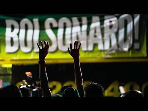 Βίντεο δείχνει τη στιγμή που κεραυνός χτυπά υποστηρικτές του Μπολσονάρου στη Βραζιλία