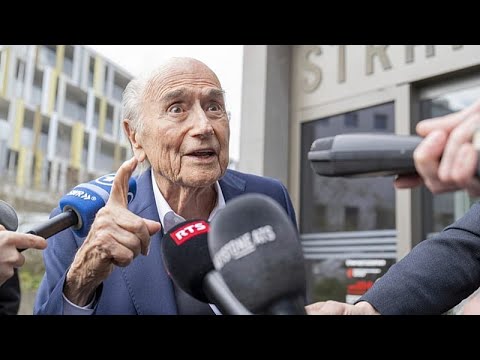 Ο πρώην πρόεδρος της FIFA Zεπ Μπλάτερ υποστηρίζει τις εκκλήσεις για μποϊκοτάζ του Παγκοσμίου...