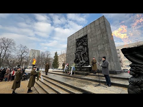 Διεθνής Ημέρα Μνήμης του Ολοκαυτώματος: Φόρο τιμής στα θύματα του ναζισμού απέτισε η Πολωνία