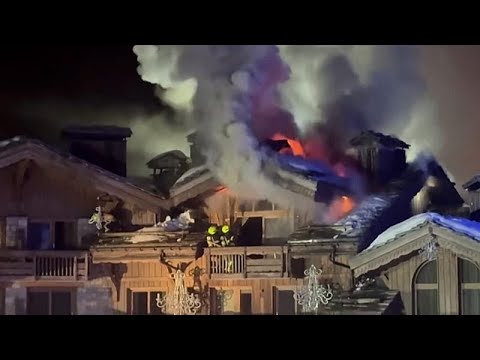 Μεγάλη πυρκαγιά στο ξενοδοχείο Grandes Alpes στο Κουρσεβέλ, εκατοντάδες απομακρύνθηκαν