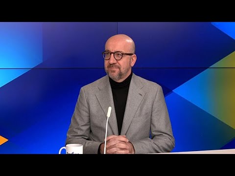 Σαρλ Μισέλ: Η «διπλωματία της κολακείας» απέναντι στον Τραμπ οδηγεί σε «πλήρη αποτυχία»