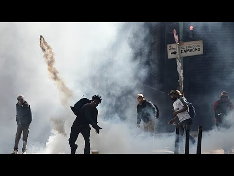 Ξέσπασαν διαδηλώσεις στη Λα Πας για τις περικοπές στις επιδοτήσεις καυσίμων της Βολιβίας