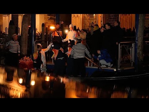 Βενετία: Υδάτινη παρέλαση και αυξημένα μέτρα ασφαλείας στο καρναβάλι