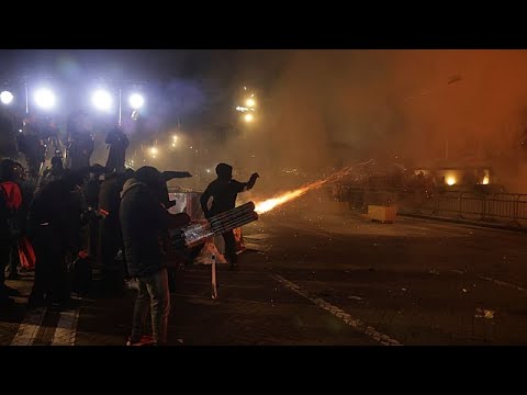 Έκρηξη βίας σε αντικυβερνητική πορεία στα Τίρανα