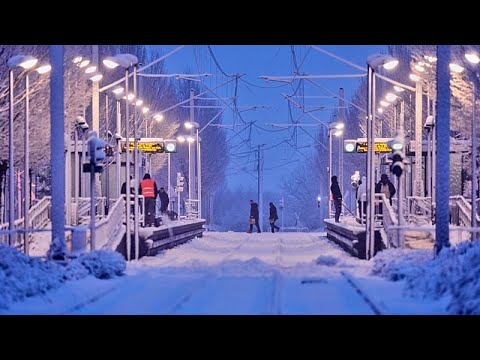 Χιονόπτωση στη Φρανκφούρτη προκαλεί αναστάτωση στις πτήσεις στο μεγαλύτερο γερμανικό αεροδρόμιο