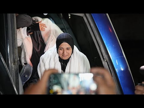 Κάτοικοι της Γάζας επιστρέφουν στη Χαν Γιούνις μετά το άνοιγμα της Ράφα