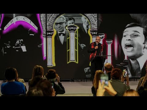 Βενετία: Ο Ανδρέας Αγγελιδάκης στήνει ένα ευφυές δωμάτιο «απόδρασης» από την ελληνική ιστορία