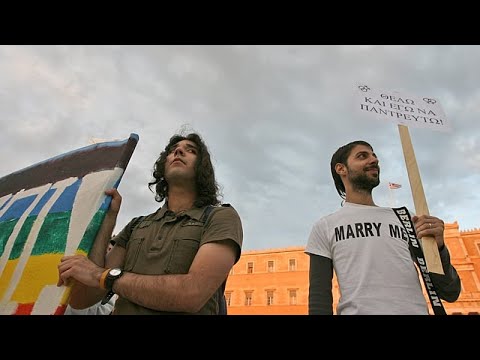 Συνταγματική κατά πλειοψηφία η υιοθεσία παιδιών από ομόφυλα ζευγάρια σύμφωνα με την Ολομέλεια ΣτΕ