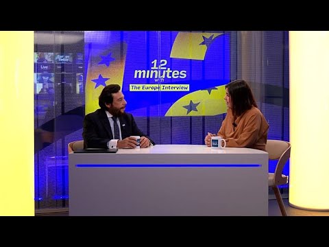 «Όλοι λατρεύουν τον Μπουκέλε γι’ αυτό»: Αντιπρόεδρος Ελ Σαλβαδόρ υπερασπίζεται καταστολή συμμοριών