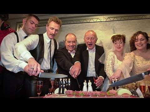 Το Άμστερνταμ γιορτάζει 25 χρόνια από τους πρώτους γάμους ομοφύλων στον κόσμο