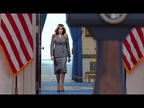 Μελάνια Τραμπ: «Δεν συμμετείχα» στις σεξουαλικές κακοποιήσεις του Έπστιν