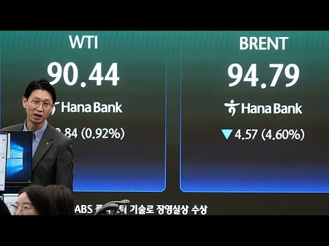 Πτώση τιμών πετρελαίου καθώς ελπίδες για ειρηνευτικές συνομιλίες τροφοδοτούν ράλι μετοχών