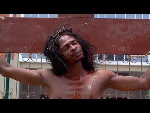 Πιστοί στη Νιγηρία γιορτάζουν το Πάσχα με λιτανεία στους δρόμους του Λάγος