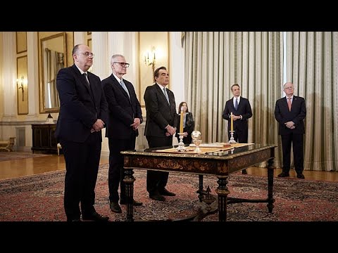 Ορκίστηκαν οι τρεις νέοι υπουργοί - Δέσμευση Σχοινά για ισχυρή ελληνική φωνή στις Βρυξέλλες