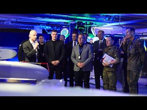 &Eta; &Omicron;&upsilon;&kappa;&rho;&alpha;&nu;ί&alpha; &kappa;&alpha;&iota; &eta; &Gamma;&epsilon;&rho;&mu;&alpha;&nu;ί&alpha; &epsilon;&gamma;&kappa;&alpha;&iota;&nu;&iota;ά&zeta;&omicron;&upsilon;&nu; &tau;&omicron; "Brave Germany" &gamma;&iota;&alpha; &mu;&epsilon;&gamma;ά&lambda;&epsilon;&sigmaf; &epsilon;&pi;&iota;&theta;έ&sigma;&epsilon;&iota;&sigmaf; &kappa;&alpha;&iota; ό&pi;&lambda;&alpha;...