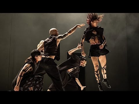Arc for Dance: 17 &pi;&alpha;&rho;&alpha;&sigma;&tau;ά&sigma;&epsilon;&iota;&sigmaf; &chi;&omicron;&rho;&omicron;ύ &epsilon;&sigma;&tau;&iota;ά&zeta;&omicron;&upsilon;&nu; &sigma;&tau;&iota;&sigmaf; &rho;ή&xi;&epsilon;&iota;&sigmaf; &sigma;&tau;&omicron; &sigma;ύ&gamma;&chi;&rho;&omicron;&nu;&omicron; &kappa;ό&sigma;&mu;&omicron;