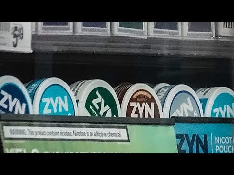 Η «αόρατη» νικοτίνη κερδίζει τους νέους και ανησυχεί τους ειδικούς δημόσιας υγείας