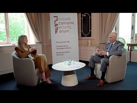 &Omicron; &Tau;&rho;&alpha;&mu;&pi; &laquo;&pi;&alpha;&rho;&alpha;&mu;έ&nu;&epsilon;&iota; &alpha;&pi;&omicron;&gamma;&omicron;&eta;&tau;&epsilon;&upsilon;&mu;έ&nu;&omicron;&sigmaf;&raquo; &mu;&epsilon; &tau;&omicron; &Nu;&Alpha;&Tau;&Omicron; &gamma;&iota;&alpha; &tau;&omicron; &Iota;&rho;ά&nu;, &pi;&rho;&omicron;&epsilon;&iota;&delta;&omicron;&pi;&omicron;&iota;&epsilon;ί &omicron; &Alpha;&mu;&epsilon;&rho;&iota;&kappa;&alpha;&nu;ό&sigmaf; &pi;&rho;έ&sigma;&beta;&eta;&sigmaf;