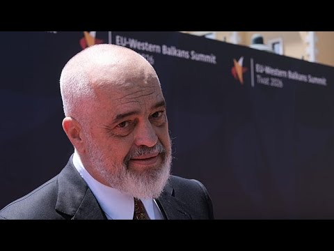 &Omicron; Έ&nu;&tau;&iota; &Rho;ά&mu;&alpha; &tau;&eta;&sigmaf; &Alpha;&lambda;&beta;&alpha;&nu;ί&alpha;&sigmaf; &delta;&eta;&lambda;ώ&nu;&epsilon;&iota; &sigma;&tau;&omicron; Euronews: &delta;&epsilon;&nu; &upsilon;&pi;ά&rho;&chi;&epsilon;&iota; &epsilon;&nu;&alpha;&lambda;&lambda;&alpha;&kappa;&tau;&iota;&kappa;ή &sigma;&tau;&eta;&nu; έ&nu;&tau;&alpha;&xi;&eta; &sigma;&tau;&eta;&nu; &Epsilon;&Epsilon;