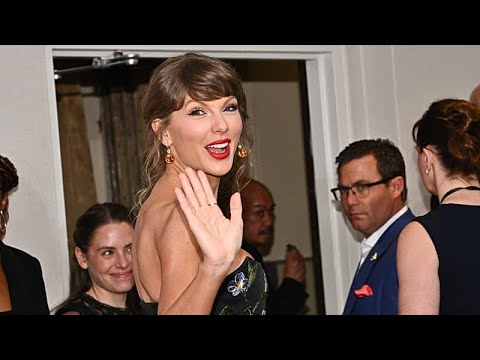 Η Taylor Swift γίνεται η νεότερη γυναίκα στο Songwriters Hall of Fame