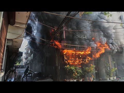 &Phi;&omega;&tau;&iota;ά &sigma;&epsilon; &kappa;&tau;ί&rho;&iota;&omicron; &sigma;&tau;&omicron; &Nu;έ&omicron; &Delta;&epsilon;&lambda;&chi;ί &sigma;&kappa;&omicron;&tau;ώ&nu;&epsilon;&iota; &tau;&omicron;&upsilon;&lambda;ά&chi;&iota;&sigma;&tau;&omicron;&nu; 18